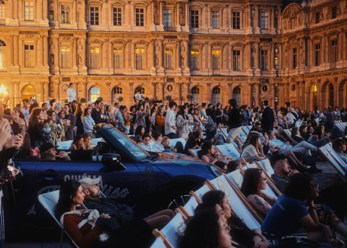 UNE EXPÉRIENCE À CIEL OUVERT EN MINI COOPER CABRIO.